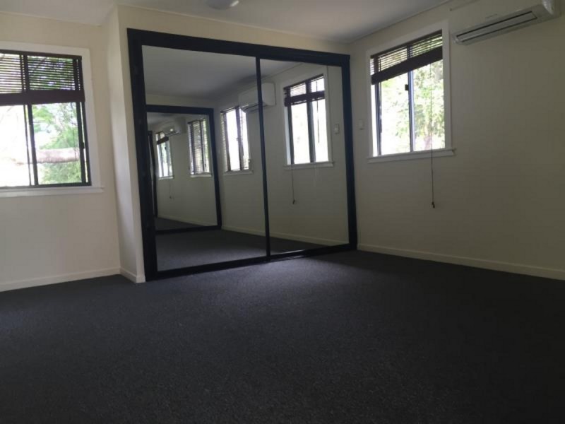 37 Underwood Street, Park Avenue QLD 4701